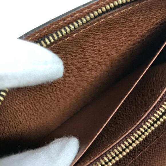 LOUIS VUITTON Brown Monogram Wallet - Picture 11 of 16